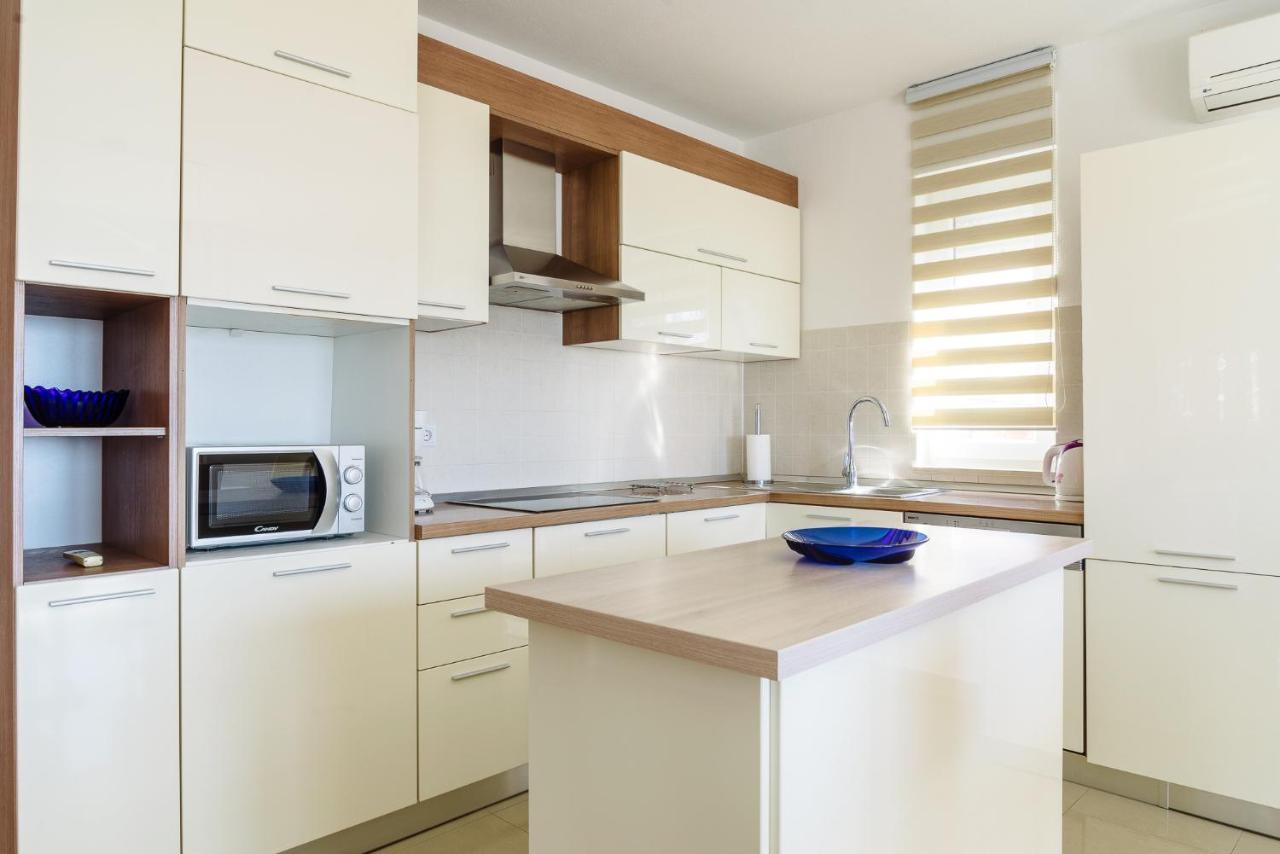 Apartman Niko Kaštela Екстериор снимка